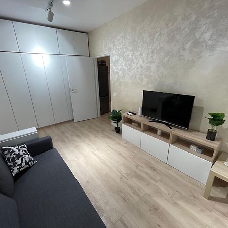 Radium Luxury Apartment Palace Bukarest Eksteriør billede